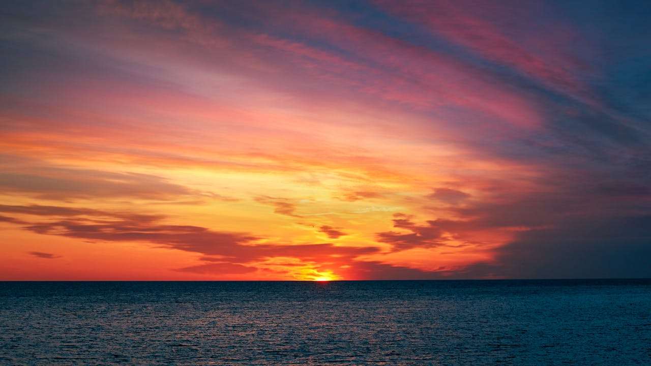 从爱默生到加缪：西方哲思美文中的英语智慧表达