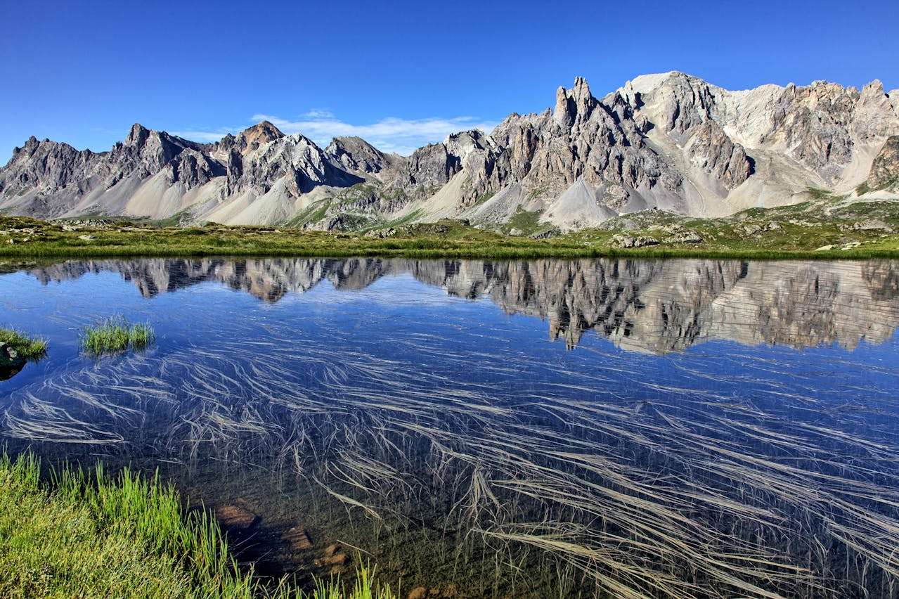 提升专业度：8个正式商务场合英文邮件模板推荐