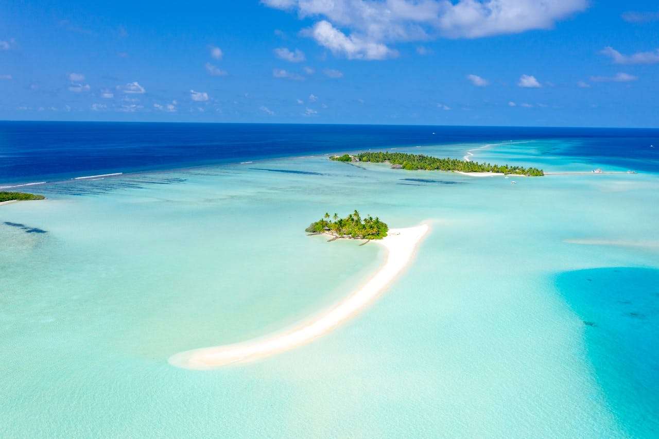 四季的变化：小学英语作文6篇，学会描述天气与活动