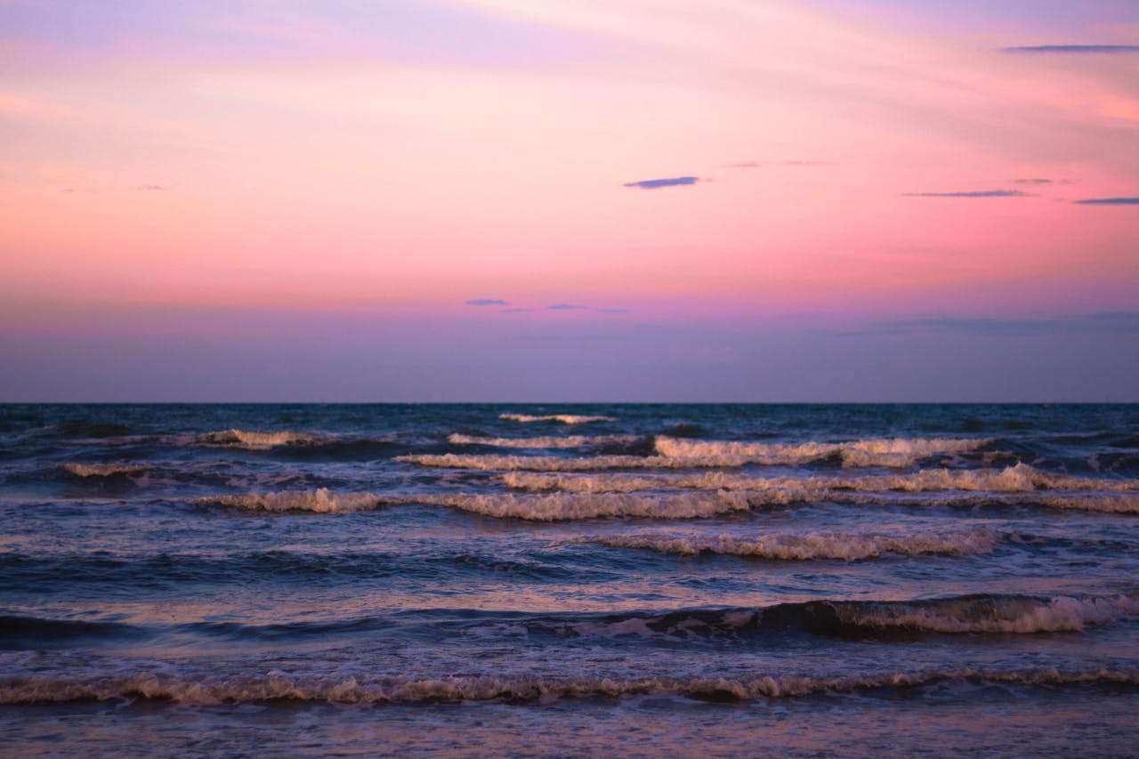 外贸人必备：10个高频英文邮件模板，轻松应对客户开发与跟进