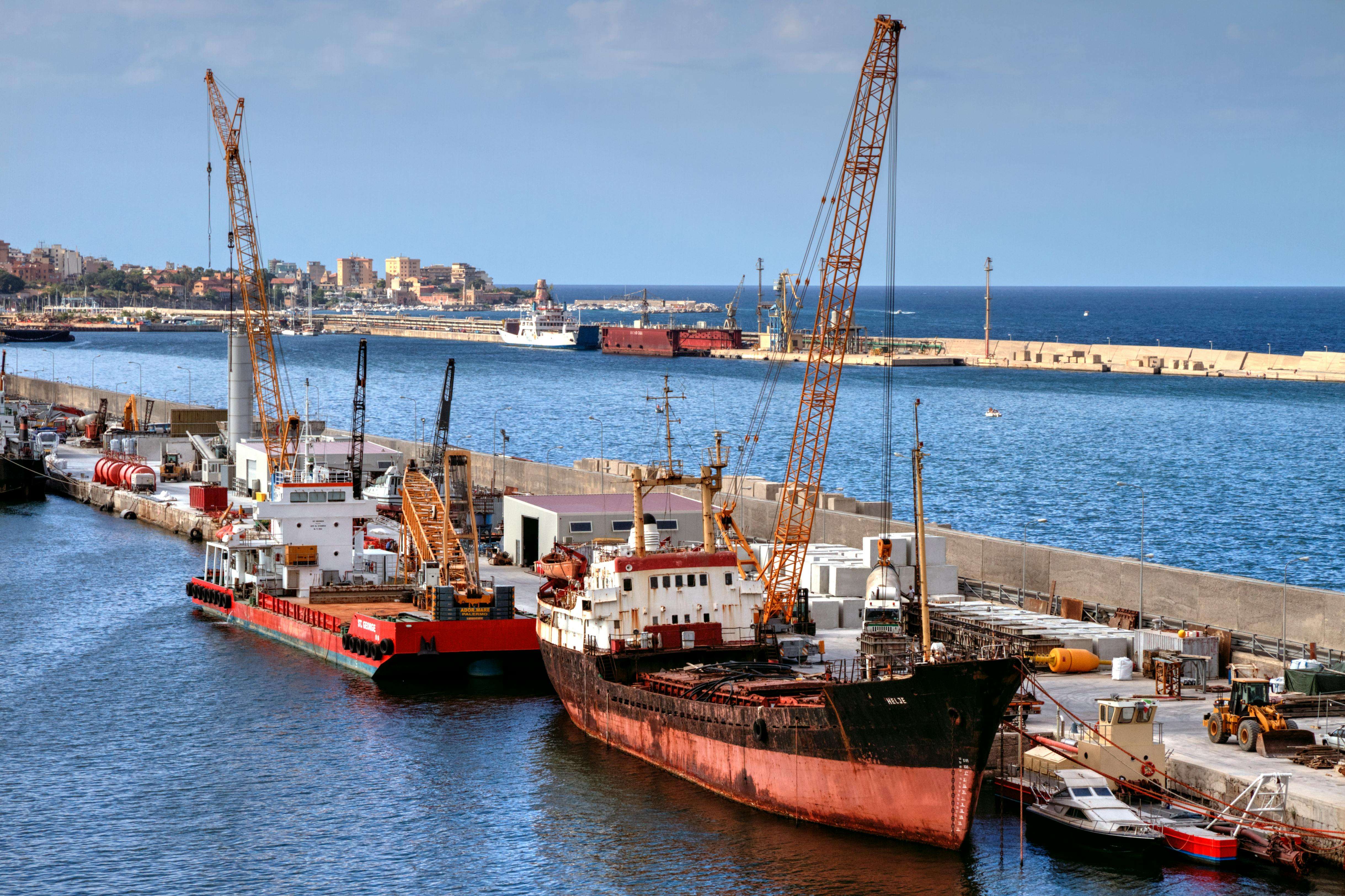 赢得客户信任：9个英文样品寄送邮件模板（含物流信息更新）